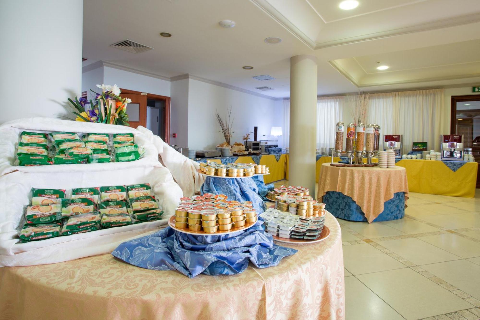 Hotel Tritone Lipari Exterior photo